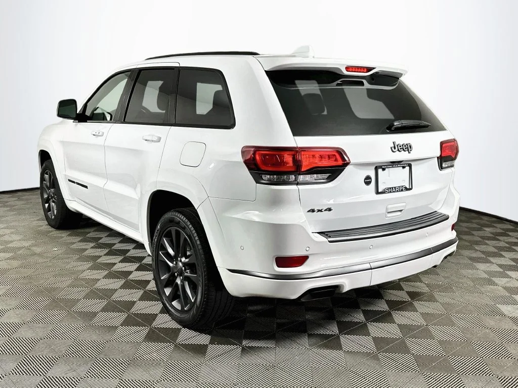 Used 2018 Bright White Clearcoat Jeep High Altitude image 7