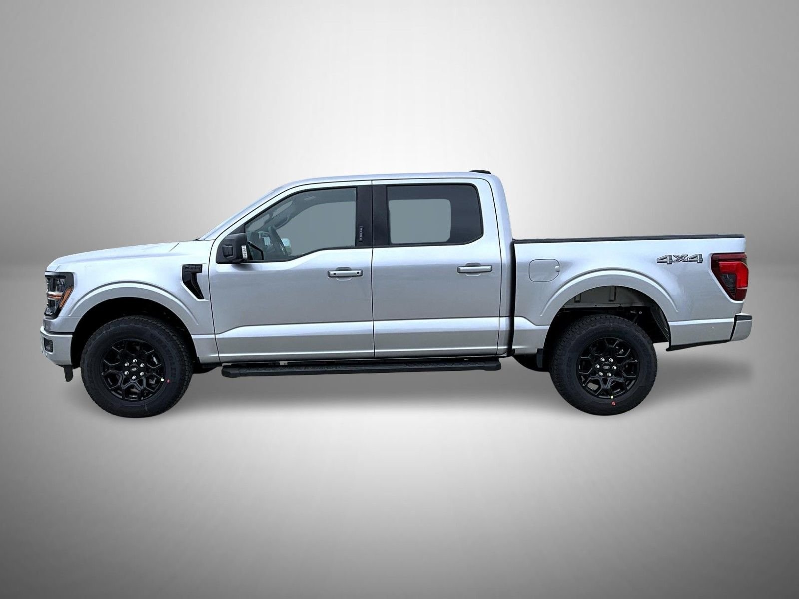 New 2026 Iconic Silver Metallic Ford XLT image 8