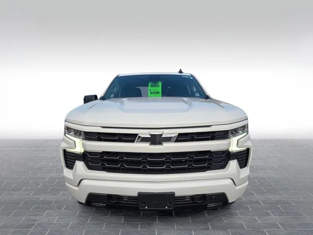 Used 2024 White Chevrolet RST image 2