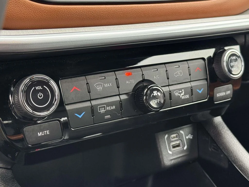 Used 2025 Red Jeep Limited image 19