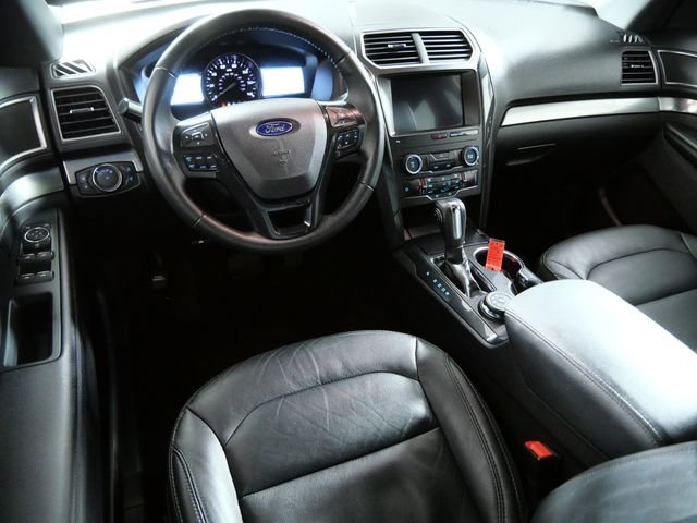 Certified Used 2018 Gray Ford XLT image 4