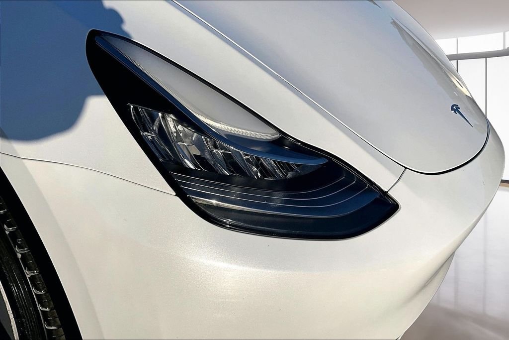Used 2023 Pearl White Multi-Coat Tesla Long Range image 30