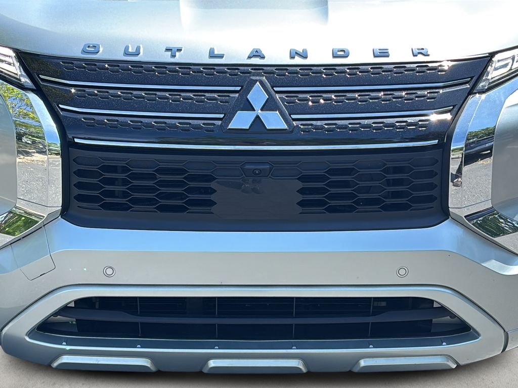 Used 2022 Silver Mitsubishi SEL image 45