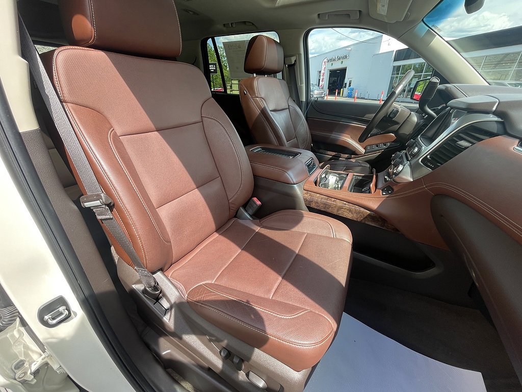 Used 2015 WHITE DIAMOND TRICOAT Chevrolet LTZ image 30