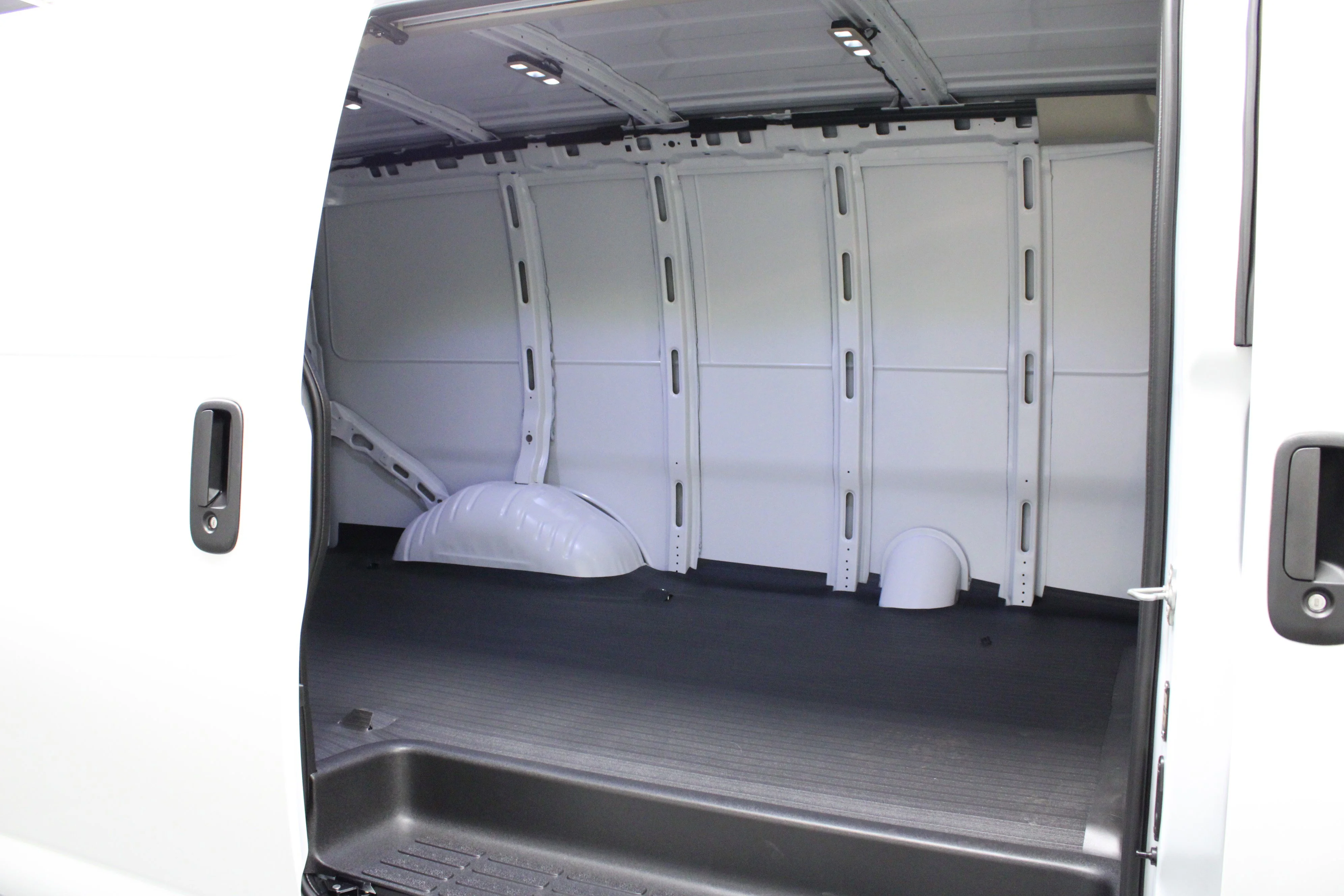 New 2026 Summit White GMC Work Van image 14