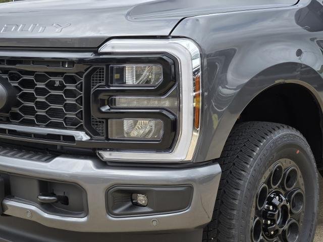 New 2026 Carbonized Gray Metallic FORD F-250® Lariat® image 25