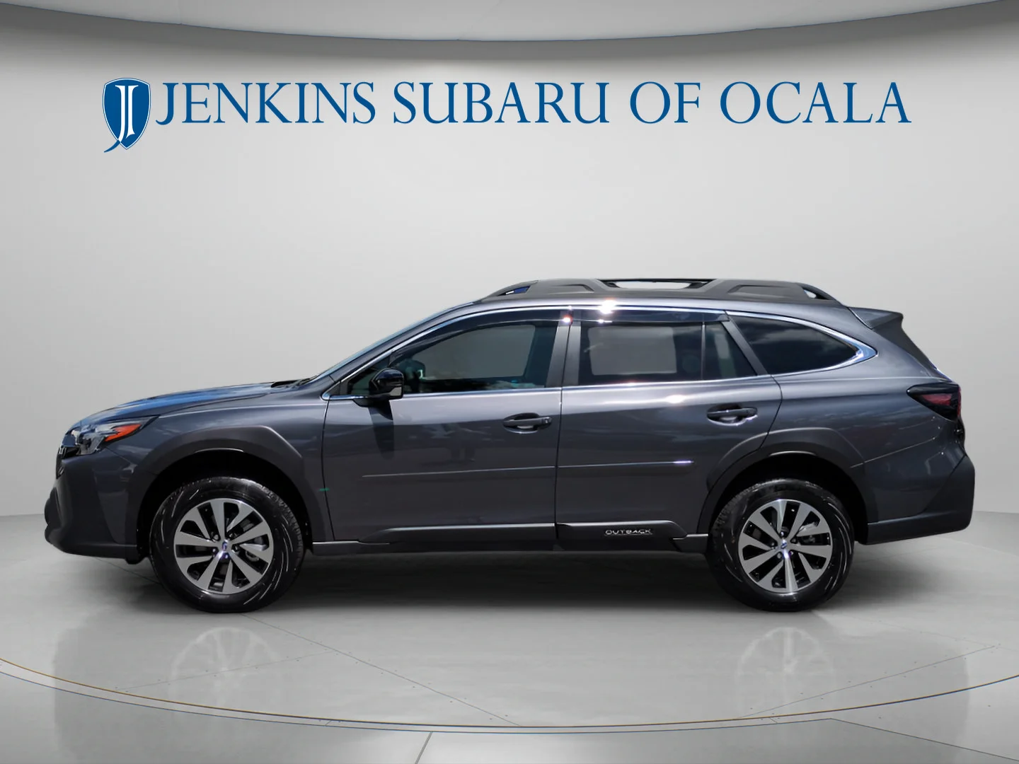 Used 2025 Magnetite Gray Metallic Subaru Premium image 6
