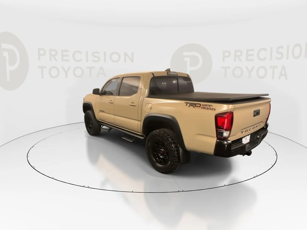 Used 2018 Quicksand Toyota TRD Off-Road image 14