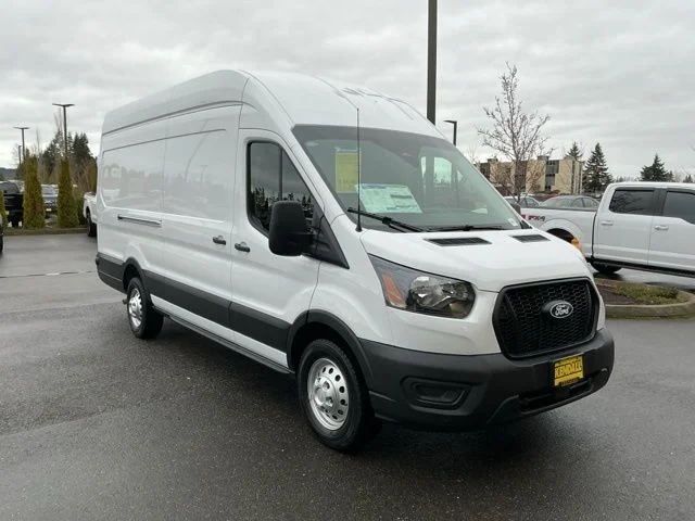 New 2026 Oxford White Ford Base image 3