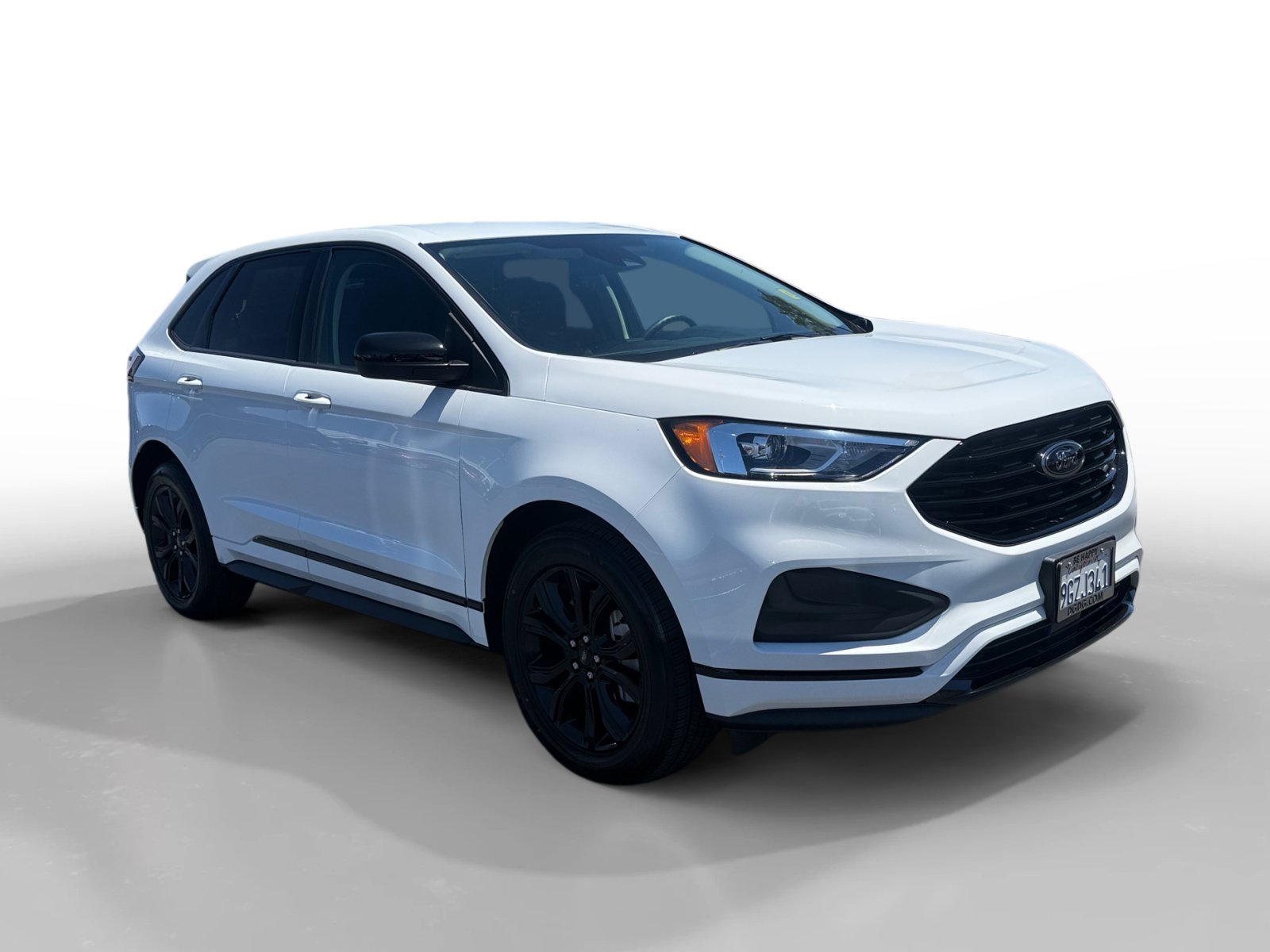 Used 2023 Oxford White Ford SE image 7