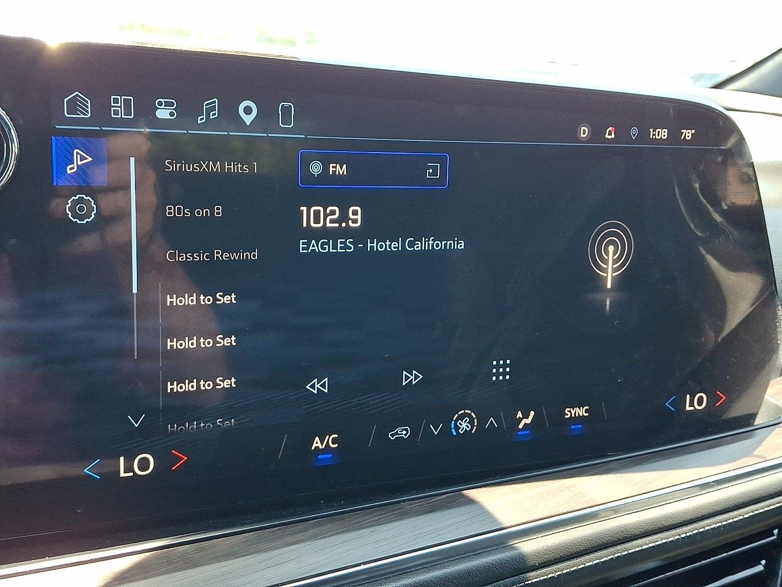 Used 2025 Summit White Chevrolet LS image 18