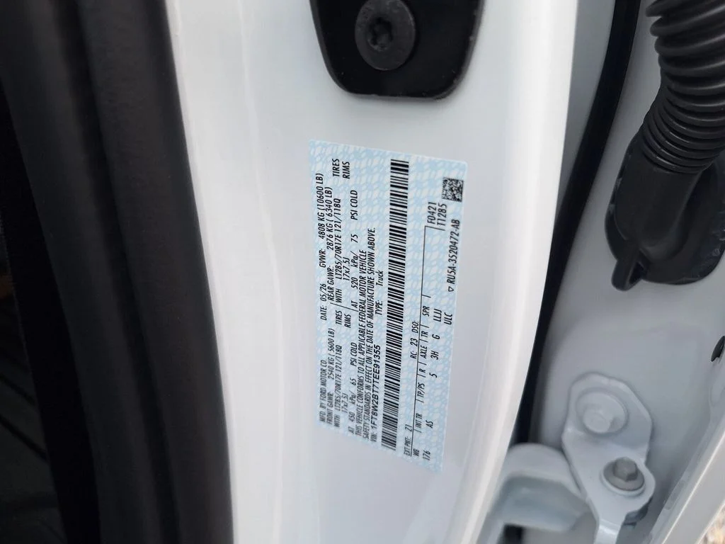 New 2026 Oxford White Ford F-250® XL image 25