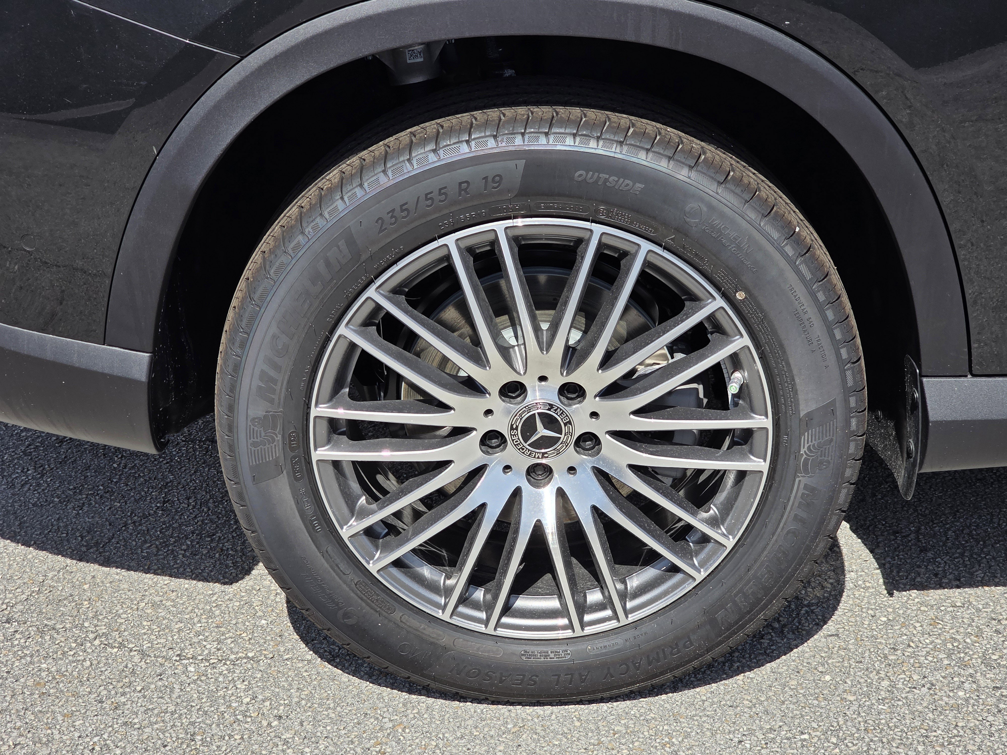 New 2026 Graphite Grey Metallic Mercedes-Benz GLC 300 image 7