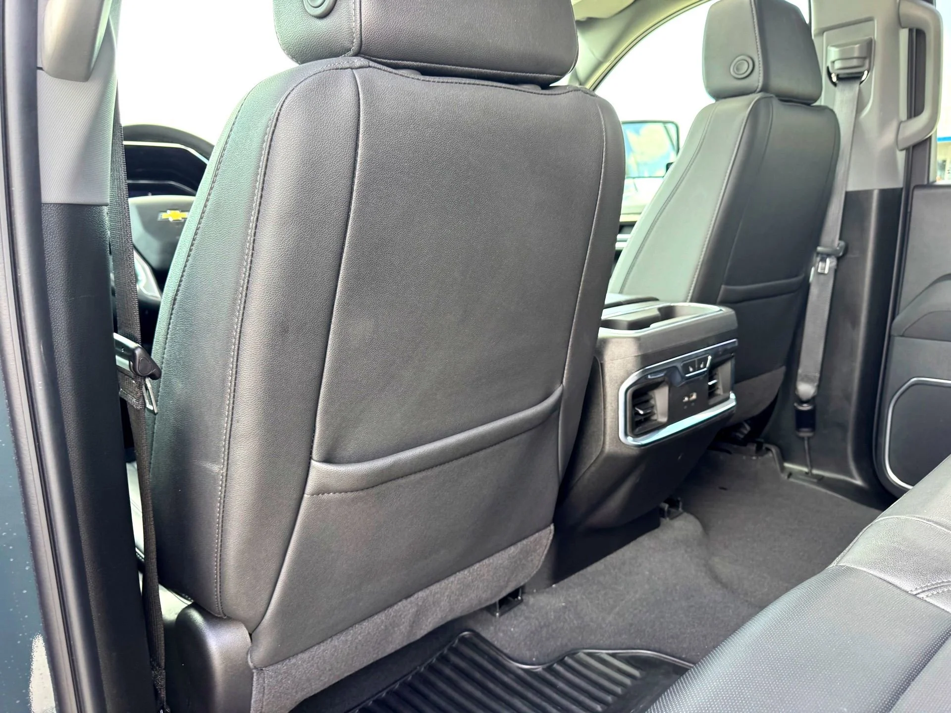 Used 2025 Cypress Gray Chevrolet LTZ image 20