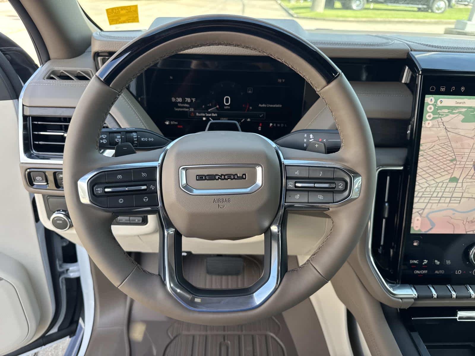 2026 GMC Yukon Denali - Photo 14