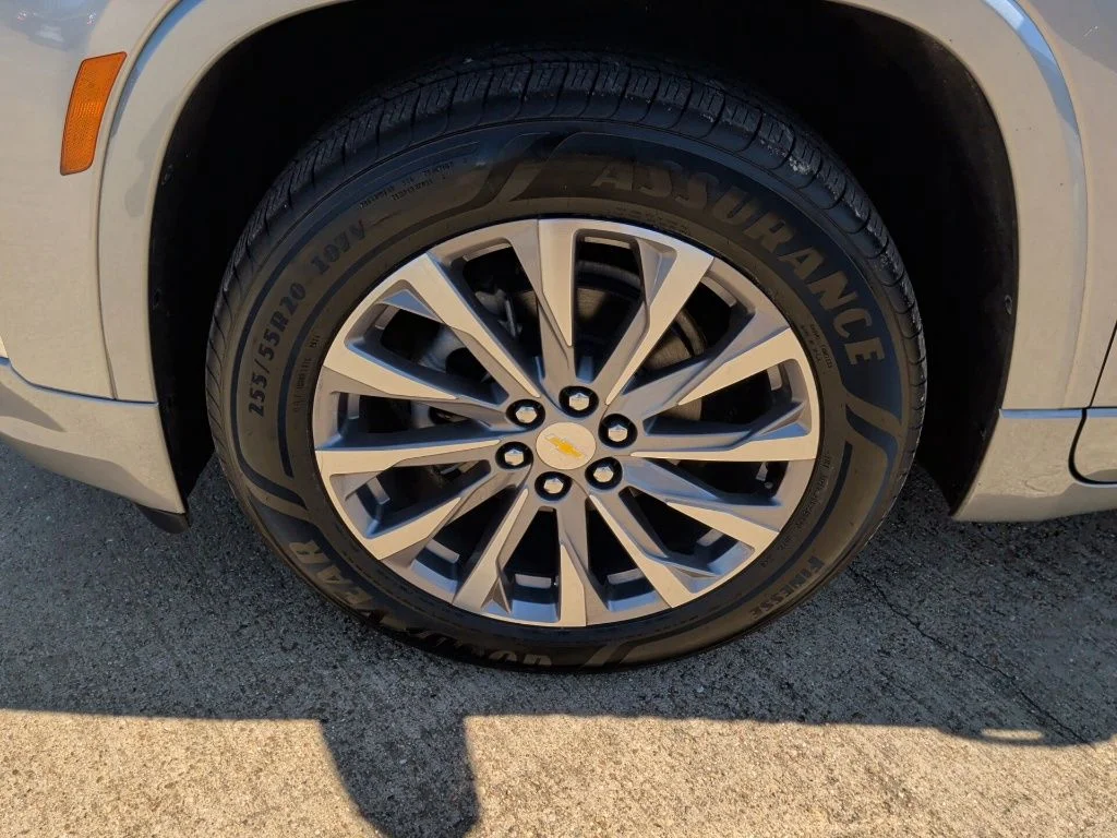Used 2023 Gray Chevrolet Premier image 42