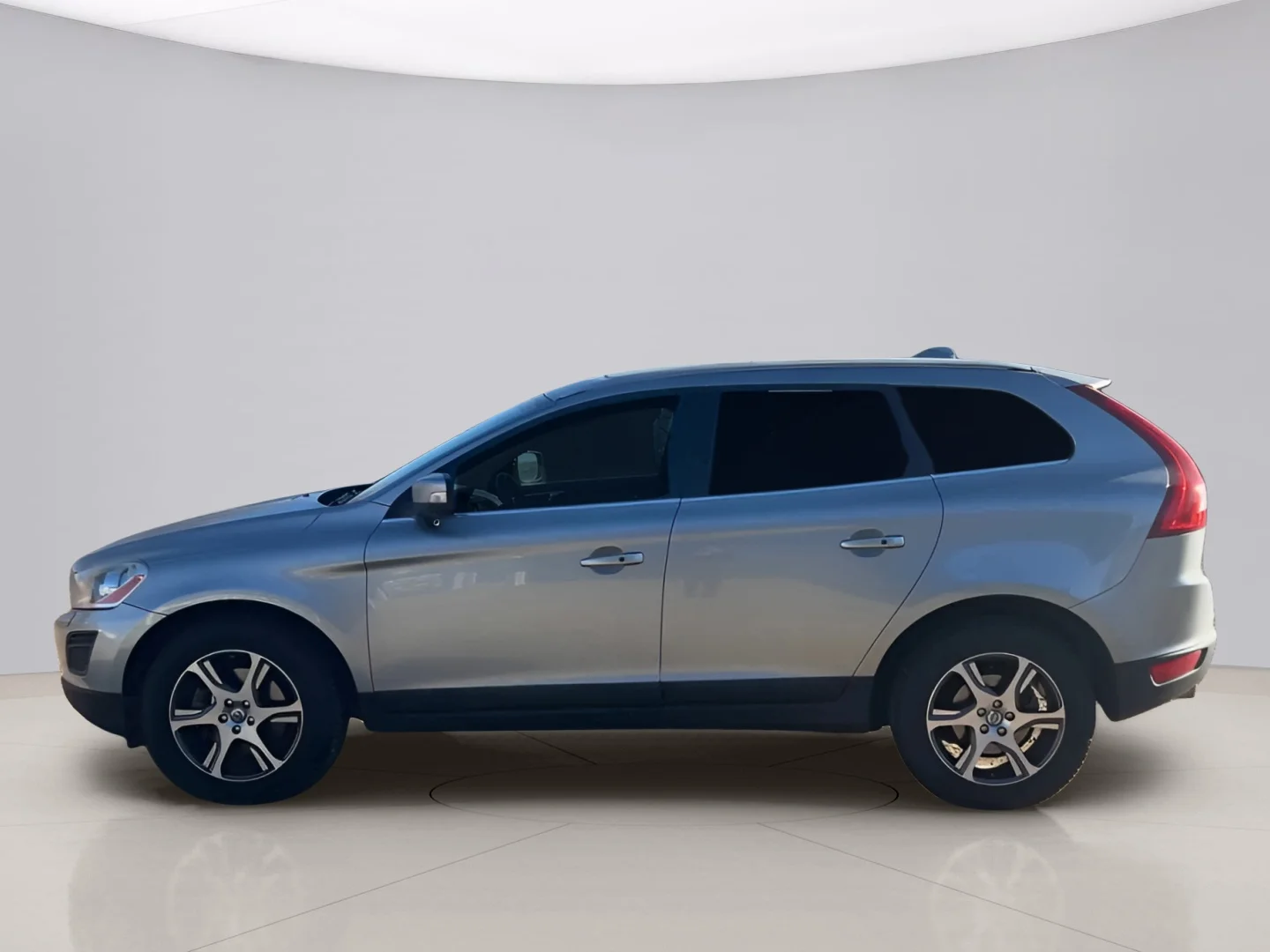 Used 2013 Silver Volvo T6 image 4