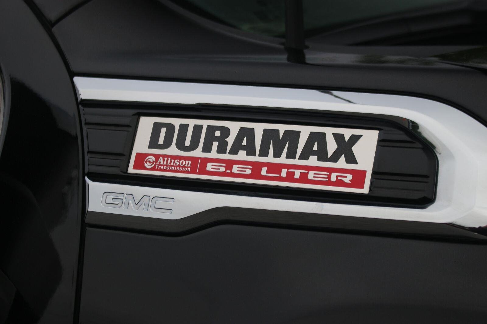Used 2023 Ebony Twilight Metallic GMC Denali image 11