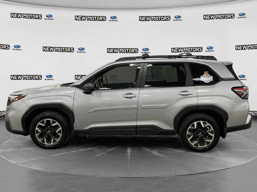 Used 2025 Ice Silver Metallic Subaru Premium image 2
