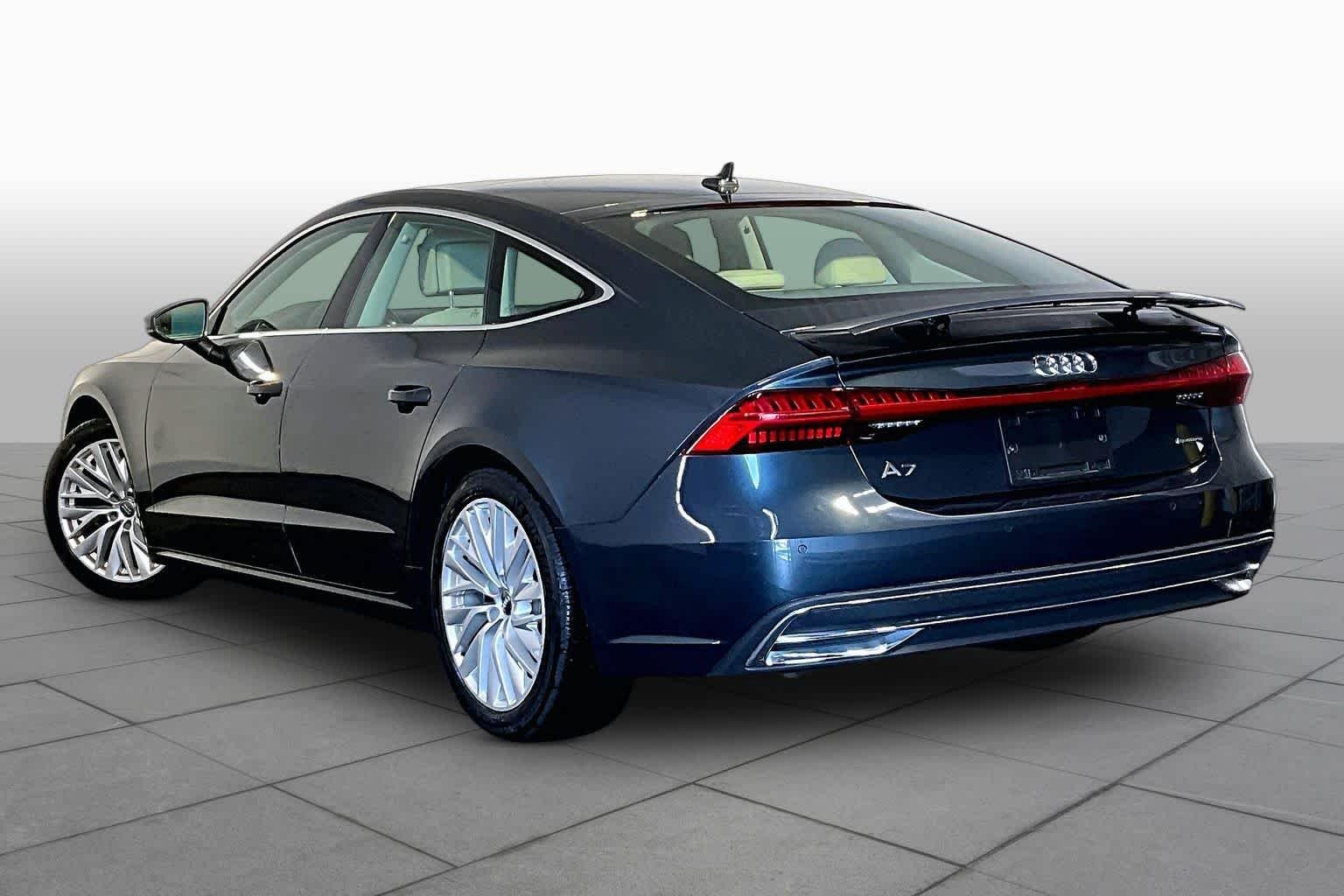 Used 2019 Triton Blue Audi Premium image 12