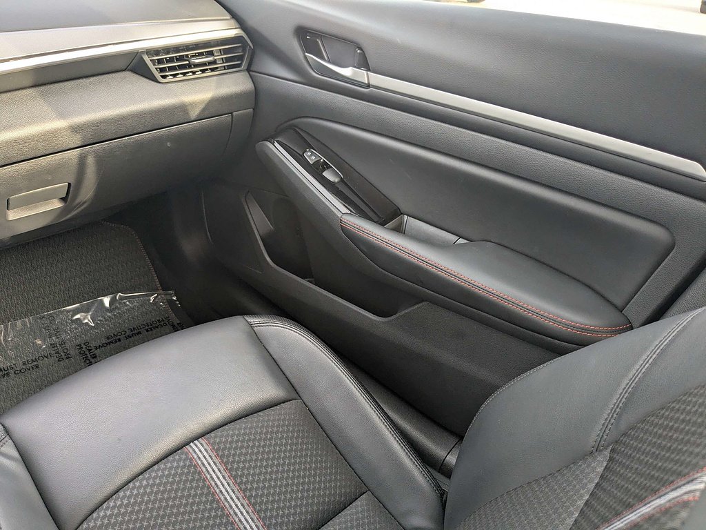 Used 2025  Nissan 2.5 SR image 16