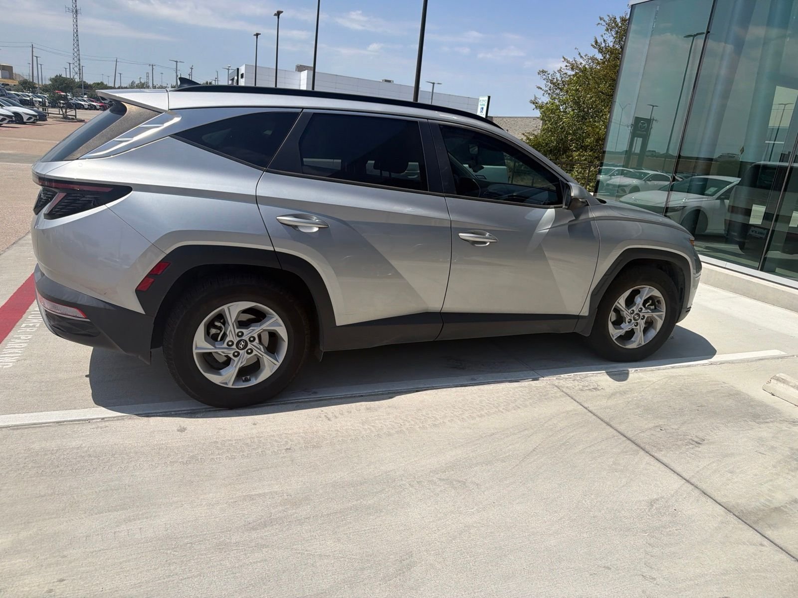 Used 2023 Shimmering Silver Hyundai SEL image 5