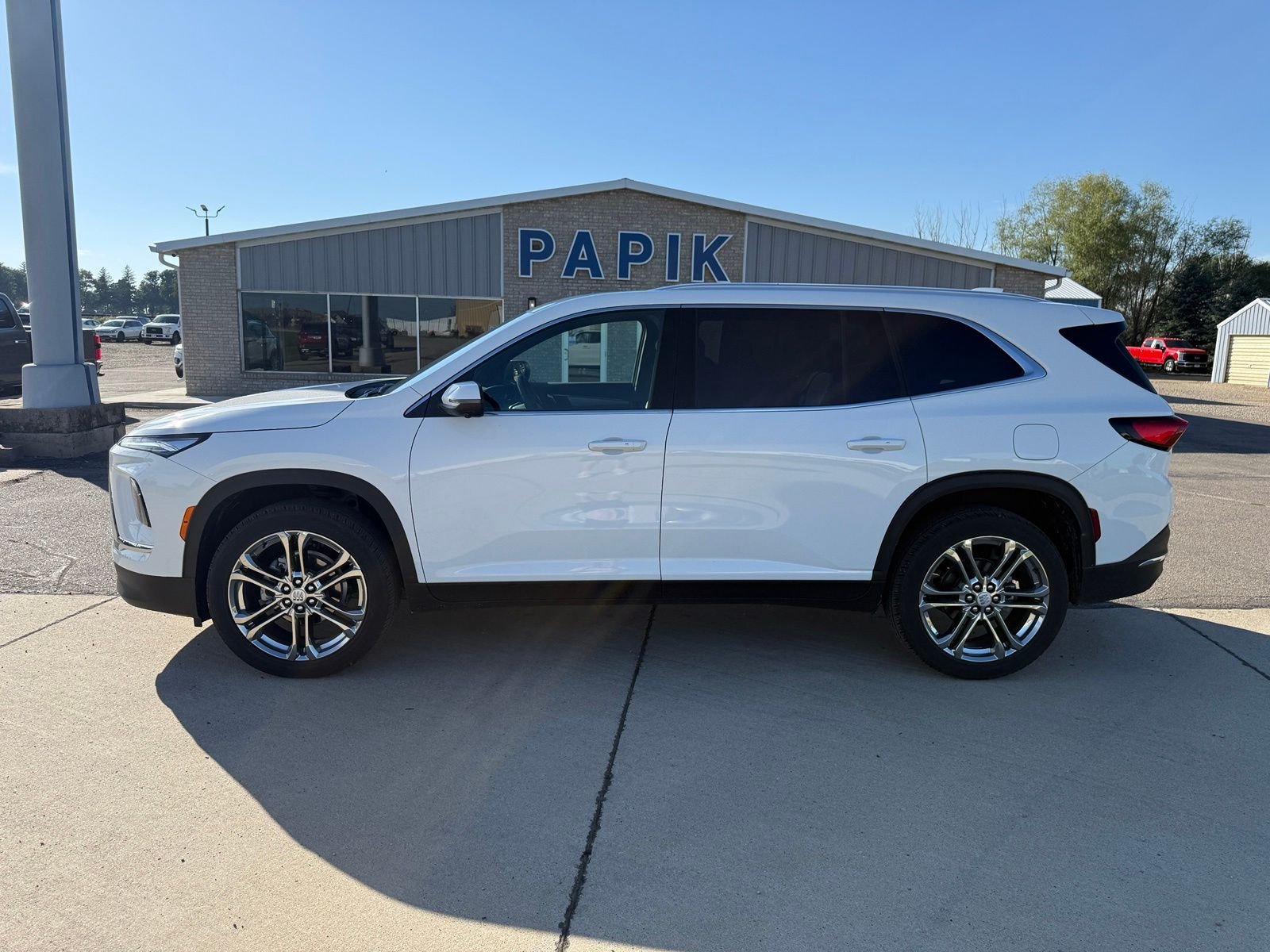 Used 2026 Summit White Buick Preferred image 3
