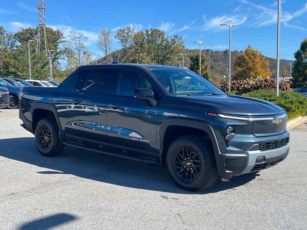 2026 Chevrolet Silverado EV LT - Photo 6