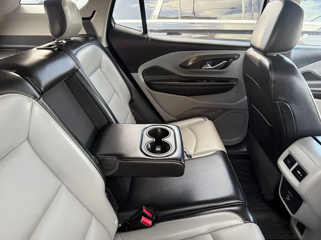 Used 2020 Gray GMC SLT image 20