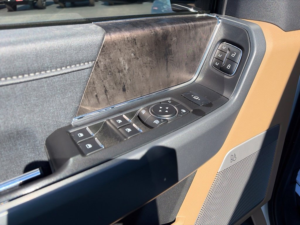 Used 2024 Oxford White Ford Lariat image 13