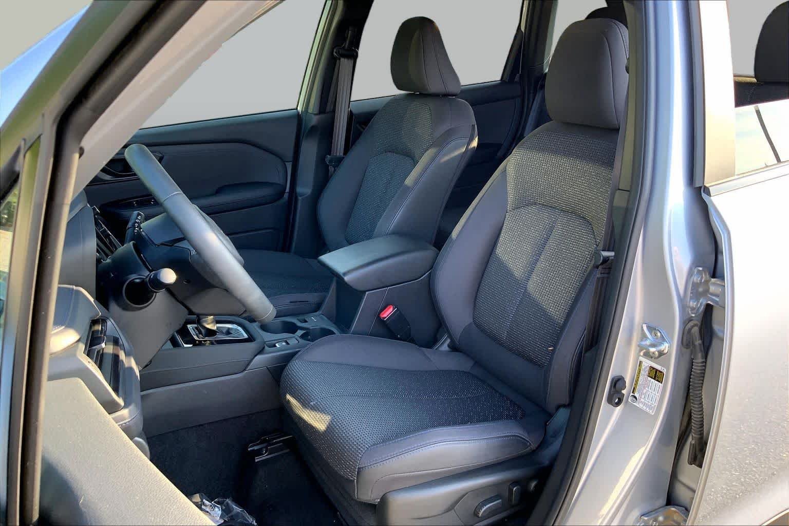 Used 2025 Ice Silver Metallic Subaru Premium image 7