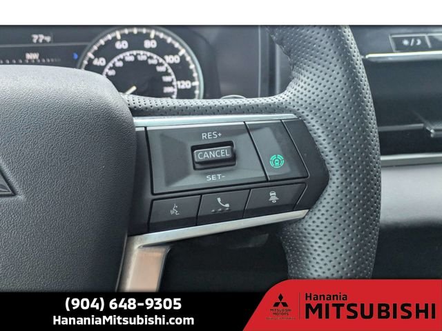 Used 2024 Silver Mitsubishi SE image 27