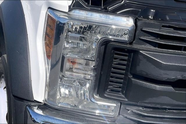 2019 Ford F-450 Super Duty Chassis Cab XL - Photo 29