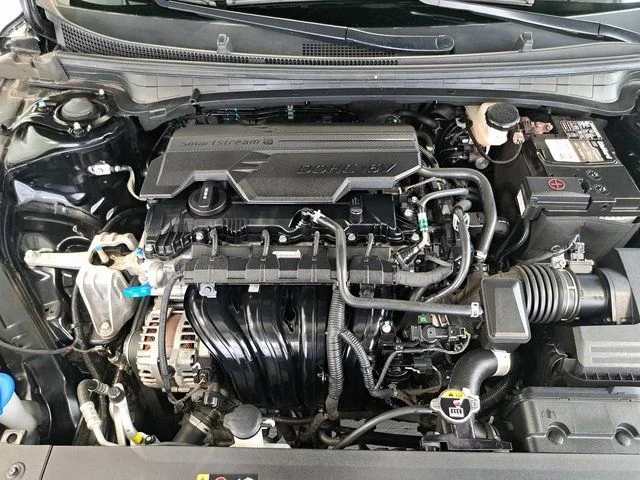 Used 2025 Black Kia LXS image 28