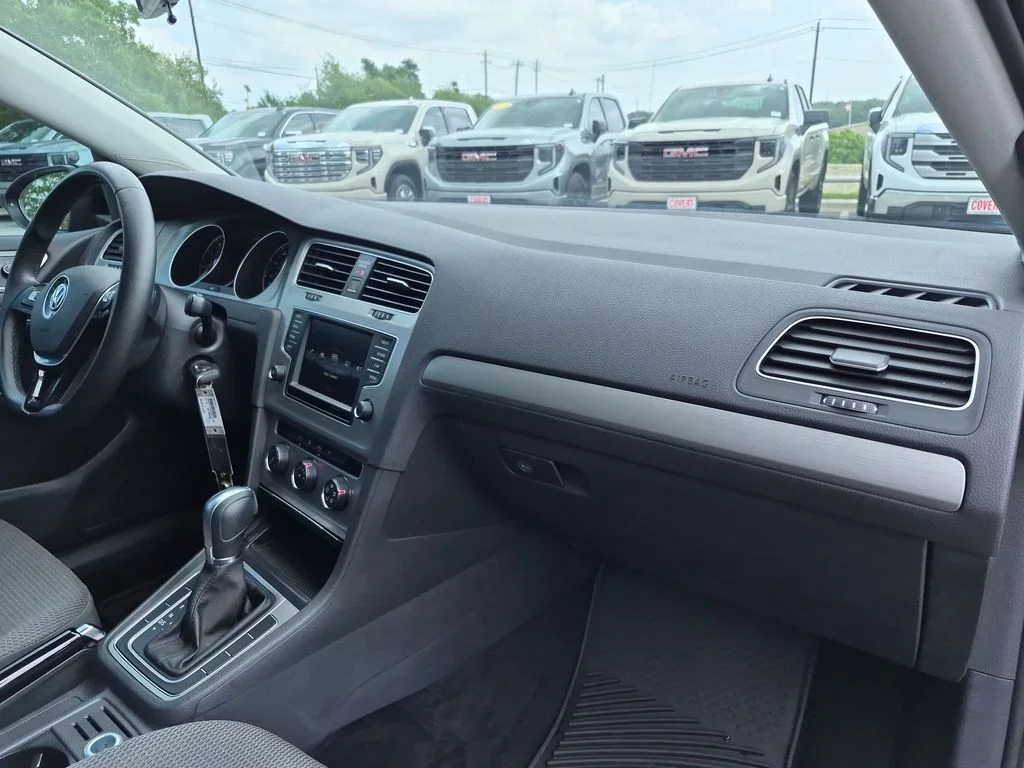 Used 2016 Black Volkswagen S image 37