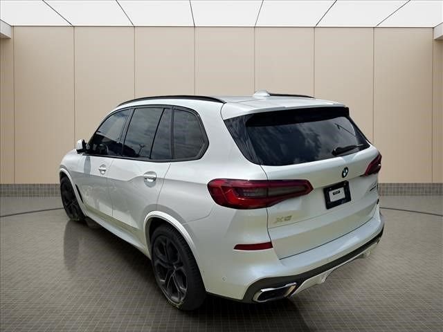 Used 2019 White BMW xDrive50i image 18