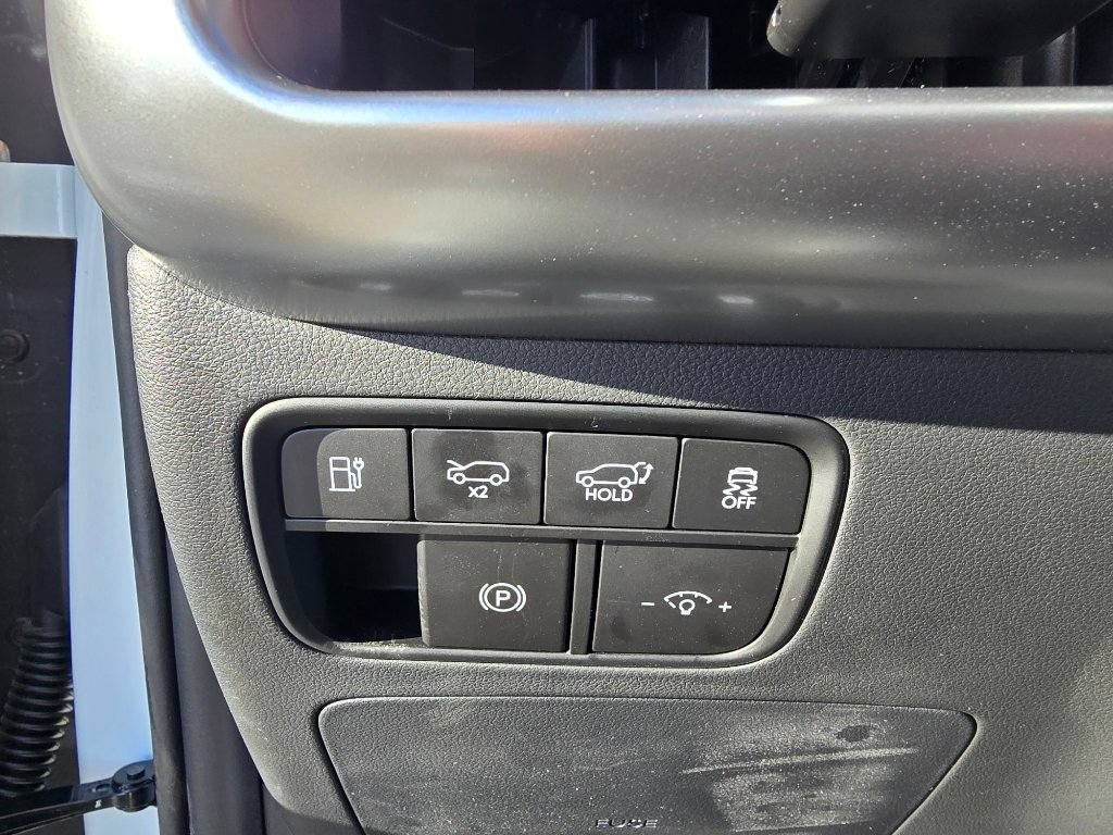 New 2026 Snow White Pearl Hyundai SE image 20