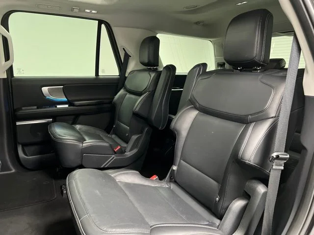 Used 2025 Black Ford Platinum image 45