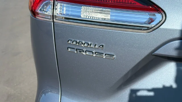 Used 2023 Silver Toyota LE image 12