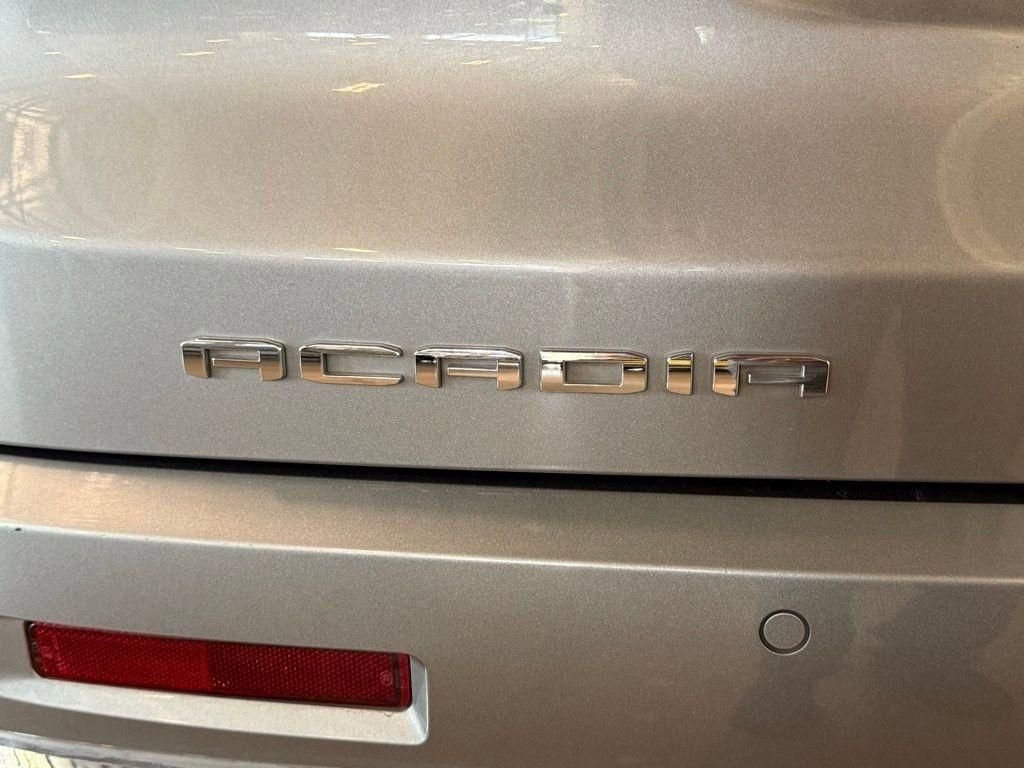 Used 2023 Silver GMC Denali image 23