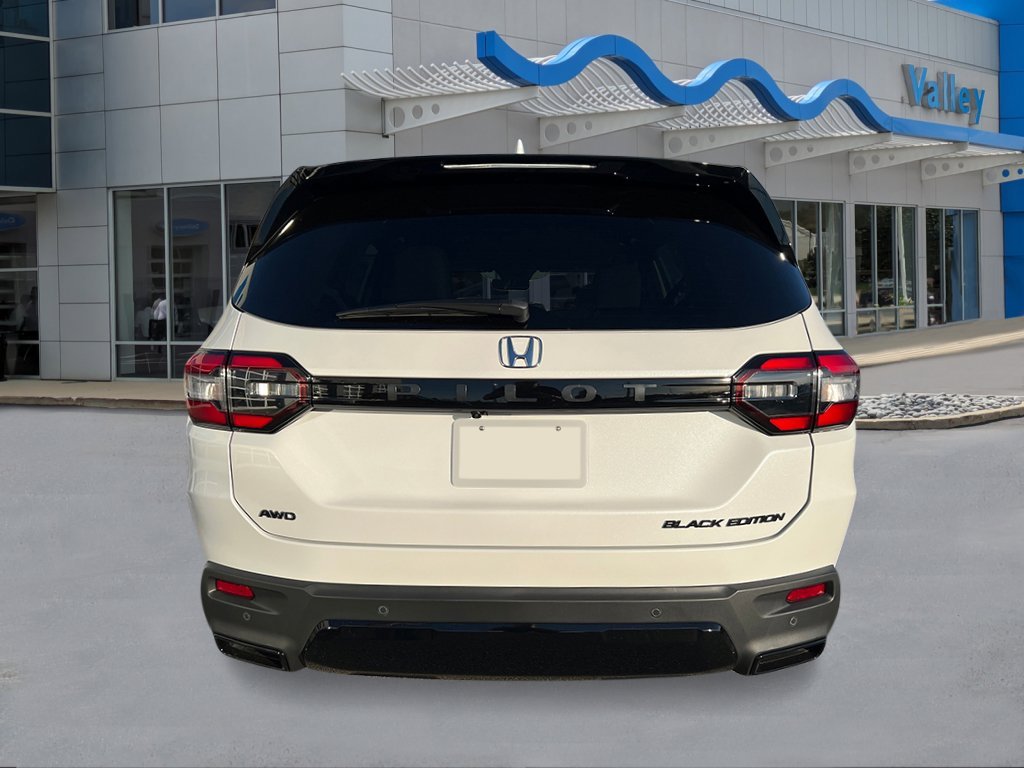 New 2026 Platinum White Pearl Honda Black Edition image 4