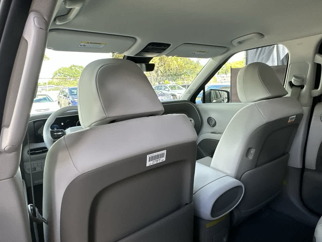 New 2027 Gray Hyundai SEL FWD image 23
