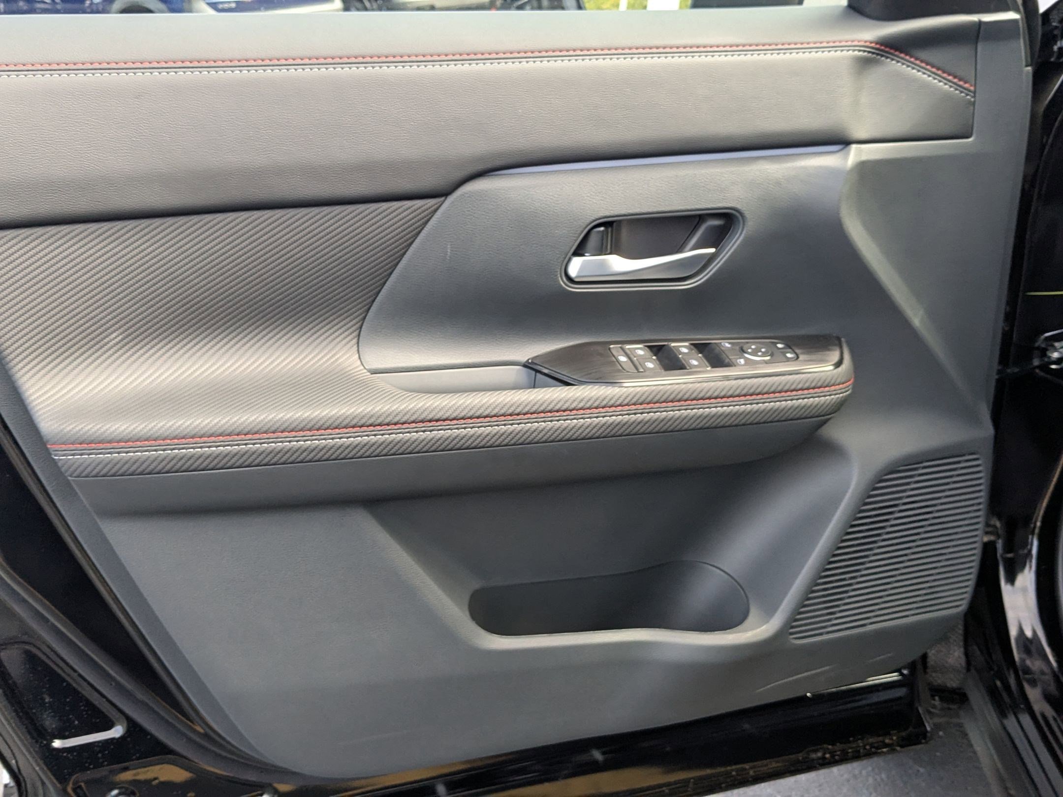 2026 Nissan KICKS SR AWD - Photo 12