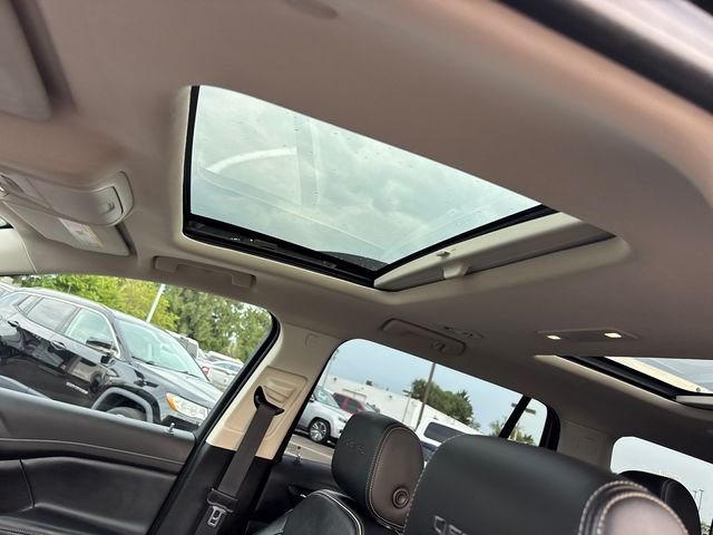 Used 2022 Black GMC Denali image 4