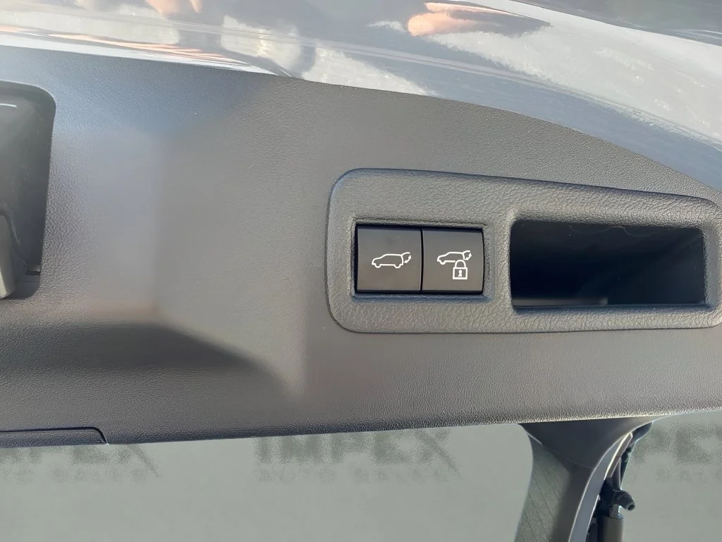 Used 2023 Gray Subaru Limited image 30