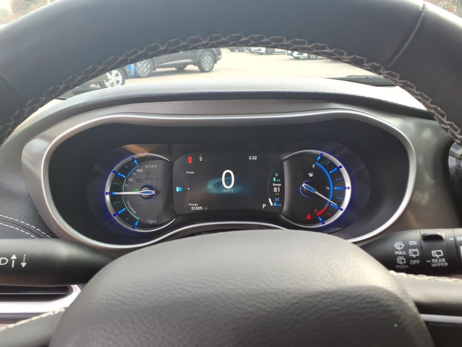 Used 2023 Silver Mist Clearcoat Chrysler Hybrid Touring L image 20