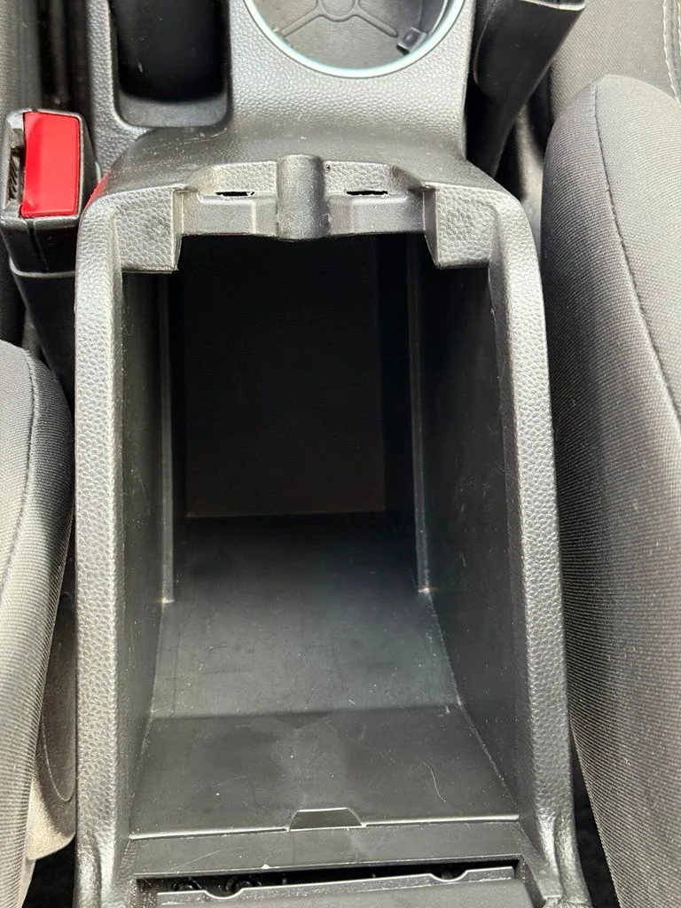 Used 2019 White Ford SE image 24