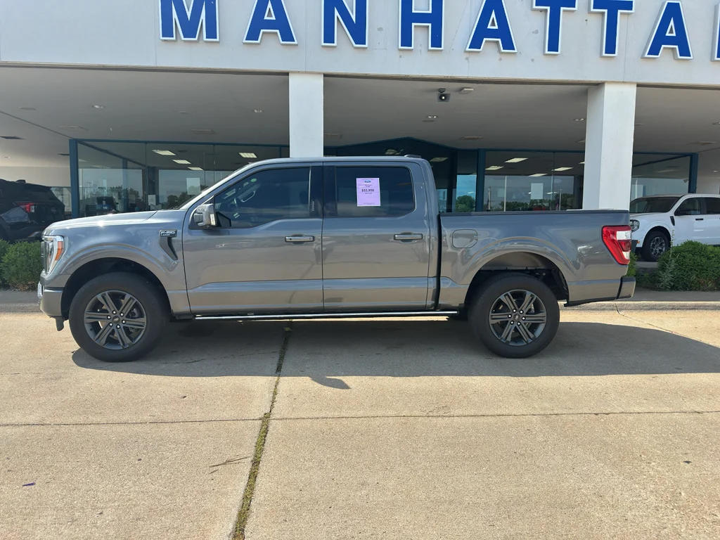 Used 2023 Carbonized Gray Metallic Ford Lariat image 4