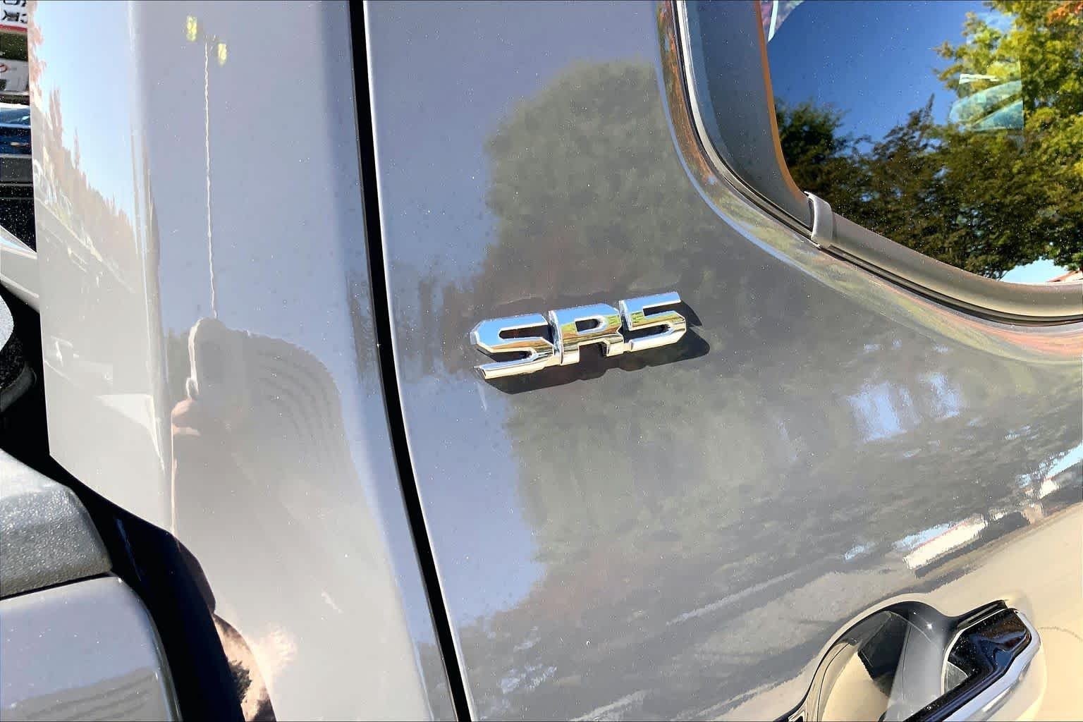 Used 2025 Underground Toyota SR5 image 10