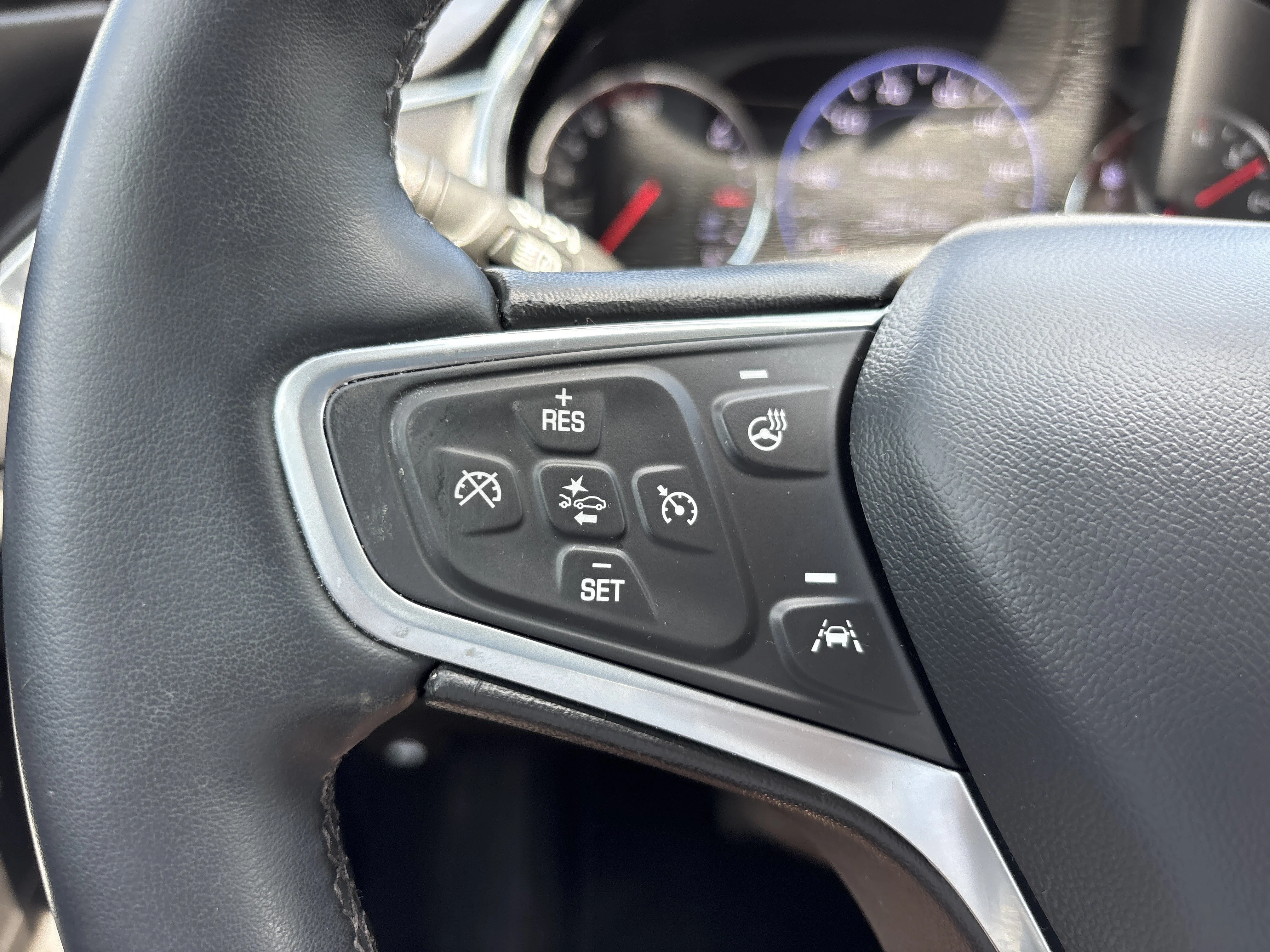 Used 2023 Summit White Chevrolet LT image 25